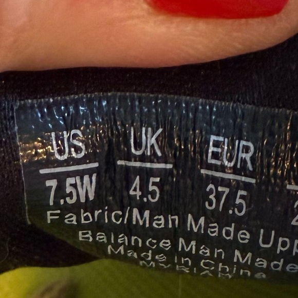 Ryka Women's Athletic Shoes, Size 7.5 - Picture 9 of 10